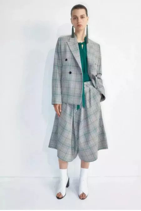 2020女装流行趋势 面料与单品连衣裙深度解析