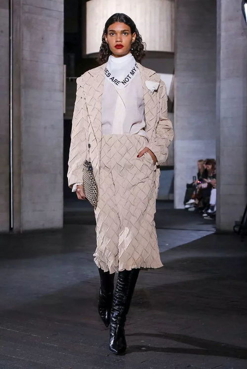 脱欧后伦敦时装周 面料革新引领逆天美学